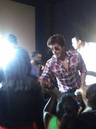 Pin By Sharon Dominguez On Shah Rukh Khan Shahrukh Khan King Of Hearts Bollywood pinterest