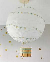Ikea Regolit Hack Heissluftballon Mit Wimpelkette Www Limmaland Com Childrenroom En 2020 Lamparas Infantiles Decoracion Habitacion Bebe Habitaciones Infantiles