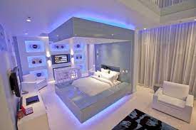 Creating A Beautifully Harmonious Modern Bedroom Isn T As Hard As You Might Think If You Follow Futuristic Bedroom Hotel Bedroom Design Luxury Bedroom Design