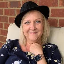 Carole Helm's Instagram, Twitter & Facebook