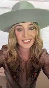 Lainey Wilson's Video