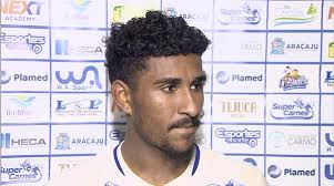 Falcon contrata volante ex-Sampaio Corrêa e atacante com passagem pela base  do Confiança