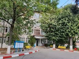 Fostul director al liceului nr. TargoviÈte Ècolile Trec Pe Rand In Scenariul RoÈu Liceul Spiru Haret A Fost Inchis Bazar Media