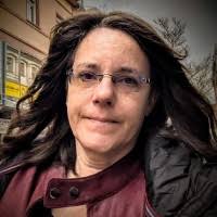 100+ Profile mit dem Suchbegriff „Veil“