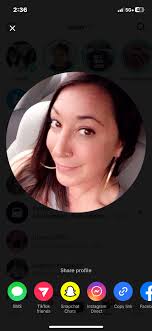 Eileen Colangelo's Instagram, Twitter & Facebook