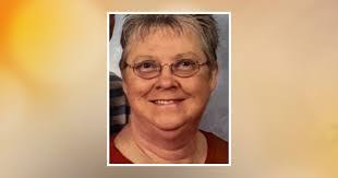 Ann Teets's Instagram, Twitter & Facebook