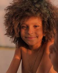 Aline Wirley comemora 1 ano da adoção dos filhos: 'História linda e cheia  de desafios'