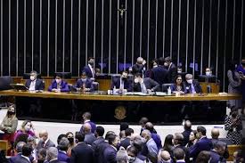 Veja as reportagens especias sobre câmara dos deputados no canal de tópicos do estadão. Zwka35cyfg6lqm