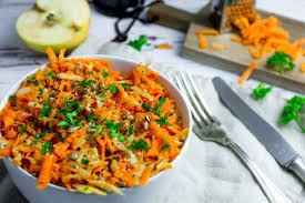 Dinkel Salat Mit Pilzen Und Zwiebeln Dinkel Beeren Rezept Karotten Salat Karottensalat Mit Apfel Karottensalat
