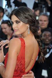 Cannes Film Festival 2017 The Best Skin Hair And Makeup Looks On The Red Carpet Red Dress Makeup Dress Makeup Hair Beauty