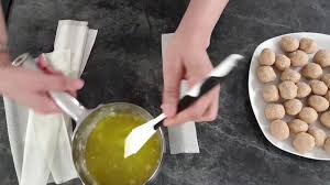 Samsa Tunisienne Avec Une Touche Marocaine Facile Et Tres Rapide صمصة تونسية بلمسة مغربية بالعربي Youtub Cuisine Marocaine La Cuisine De Djouza Tunisienne