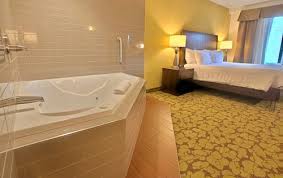 The pool area is open daily from 7:00 am until 11:00 pm. Hotel Hot Tub Suites Private In Room Jetted Spa Tub Suites Near You