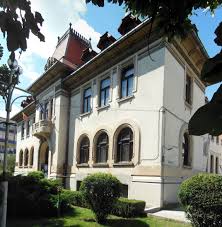 Clădirea Administrației Financiare 1930 Azi Muzeul Municipal Strada Negru Vodă 119 Campulung House Styles Architecture Mansions