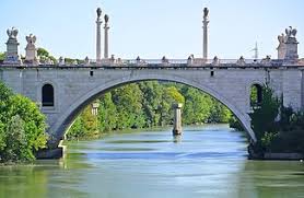 Nella notte tra sabato 21 e domenica 22 dicembre sulla capitale si è abbattuto un forte vento con una pioggia copiosa. Ponte Flaminio Rome Wikipedia