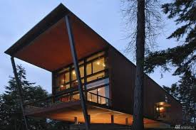 Fort Ward Bunker House Hits The Market Maison Bois Architecture Maison