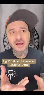 El significado del símbolo Aegishjalmur en tatuajes Vikingos