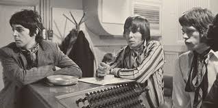 Bass Guitar.Com - GLYN JOHNS on recording Bass Guitar from http://tapeop.com/interviews/109/glyn-johns/ LARRY CRANE John Paul Joes and John Entwistle are two of my favorite bass players. The way that they both sound