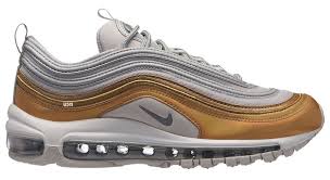 The air max 97 introduced a hidden lacing system that took performance technology to a whole new level. Nike Roshe Run Black Stadium Green Screen 2017 97 Metallic Gold Pack Release Info Fotomagazin