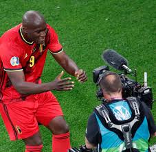 Die nummer 1 der belgier steht bei real madrid unter vertrag und wurde schon bei der fußball wm 2018 zum „torwart des turniers gewählt. E0z 15e03q8kim