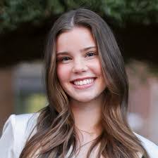 Grace Emery's Instagram, Twitter & Facebook