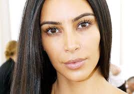 The hollywood star, who is married to kanye west, has been known to make entertainment news headlines with her. This Is What Kim Kardashian Looks Like Without Makeup