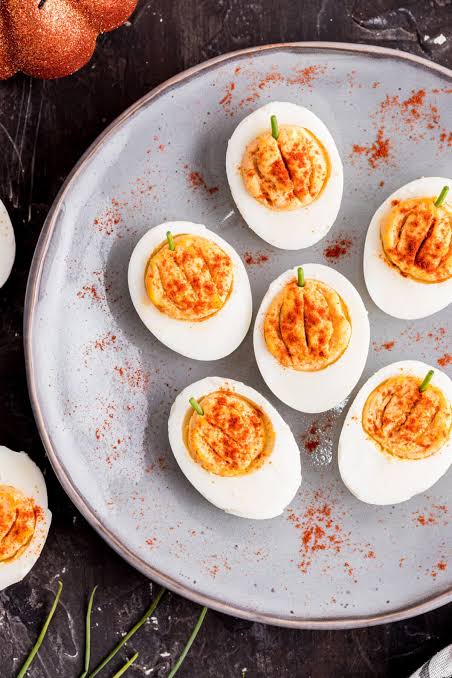 Pumpkin Deviled Eggs - Amanda's Cookin'