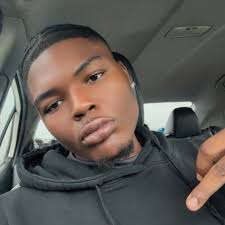 If styling was an Olympic sport Wisdom Kaye would take home bronze, silver  AND gold. 🥇 😩 He's breaking the internet a little bit with his latest  fashion challenge to dress like “