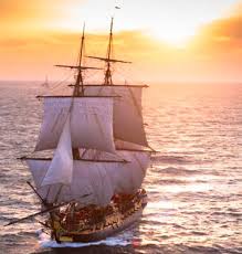 Quinze Marins Sur Le Bahut Du Mort Le Mythique Navire Hermione Ouvre Ses Portes Au Pu Navire Hermione Bateau Voilier