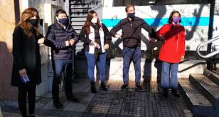 Lo que hizo el presidente el viernes fue anunciar algo muy esperado. Arroyo Tolosa Paz Y Garro Encabezaron Una Nueva Entrega De Las Tarjetas Alimentar Bajo Estricto Protocolo Sanitario
