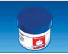 Image of Applying vacuum grease to a desiccator