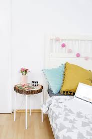 Diy Beistelltisch Aus Baumscheibe Und Ikea Hocker Haus Deko Ikea Hocker Und Wohnungseinrichtung Stil