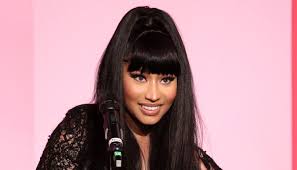 Nicki minaj she for keeps turquoise & blonde hair tutorial ft. Nicki Minaj Debuts Two Tone Neon Hair Color See Photo Allure