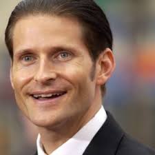 Marvin Berry (played by Harry Waters Jr.) outfits