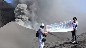 Nov 16, 2016 · podés leer: El Volcan Copahue El Unico Volcan Activo De Argentina Youtube