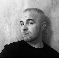 Alex starter eget selskap: