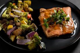 The first 4 meal delivery services require you to simply reheat or partially prepare chef inspired dinners. Denver S Food Meal Prep Delivery Services Best Takeout Apps