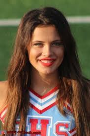 Queen Layton's Instagram, Twitter & Facebook