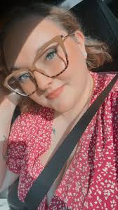 My newest girl. She needs a name. Any suggestions? Art by Kristin Poe