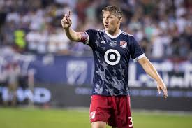 Welche elf spieler bastian schweinsteiger und rio ferdinand in ihr team of the year gewählt haben, haben beide ikonen jetzt auf twitter verraten. Fifa 19 Announced The New Sbc Of Bastian Schweinsteiger Fifaultimateteam It Uk