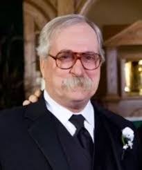 Edward Munn's Instagram, Twitter & Facebook