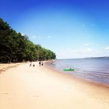 The Hidden Beach Near Washington Dc Will Take You A Million Miles Away From It All Maryland Beaches Hidden Beach Potomac Shores