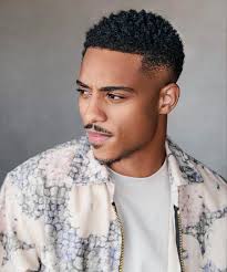 Male Grooming for Keith Powers using @shiseido self refreshing skin tint.  ——————————————————————- #beautécaché #keithpowers #kisscolorsandcare  #makeupformen #menskincare #malegrooming