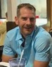 Daniel Moeller's Instagram, Twitter & Facebook