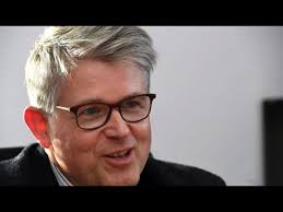 Le député Patrick Hetzel sur le contrôle sur pièces au ministère de la  Justice