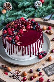 Ich glaube, englischsprachige erdenmitbewohner haben es da leichter, da ist alles cake. Winterlicher Traum In Rot Mohn Waldbeeren Torte Kuchen Und Torten Kuchen Und Torten Rezepte Kuchen Rezepte Einfach