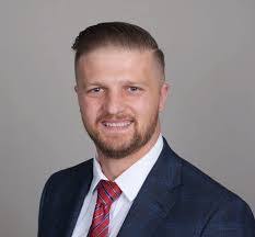 Edward Voss's Instagram, Twitter & Facebook