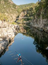 4 Idees De Micro Aventure A Decouvrir En Ardeche En 2020 Ardeche Aventure Idee