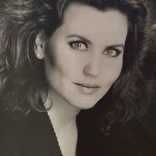 In Remembrance of the Poetic and Cerebral Erica Bennett