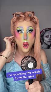 Portias Walk White Lotus