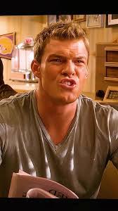 Alex Golden's Instagram, Twitter & Facebook